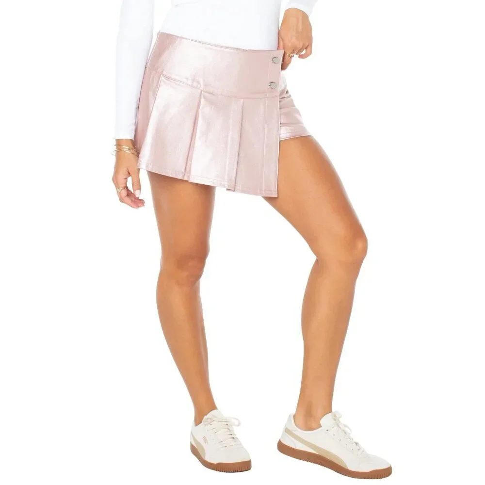 Celebrity Pink Women Faux Leather Pleated Skort, Size L, Metallic Pink, Mini - Picture 4 of 5